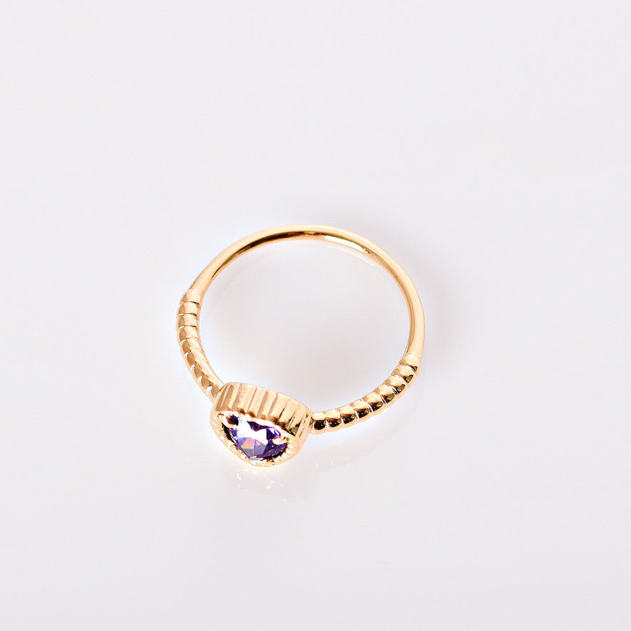 Anillo Corazon Morado Talla 6 3/4