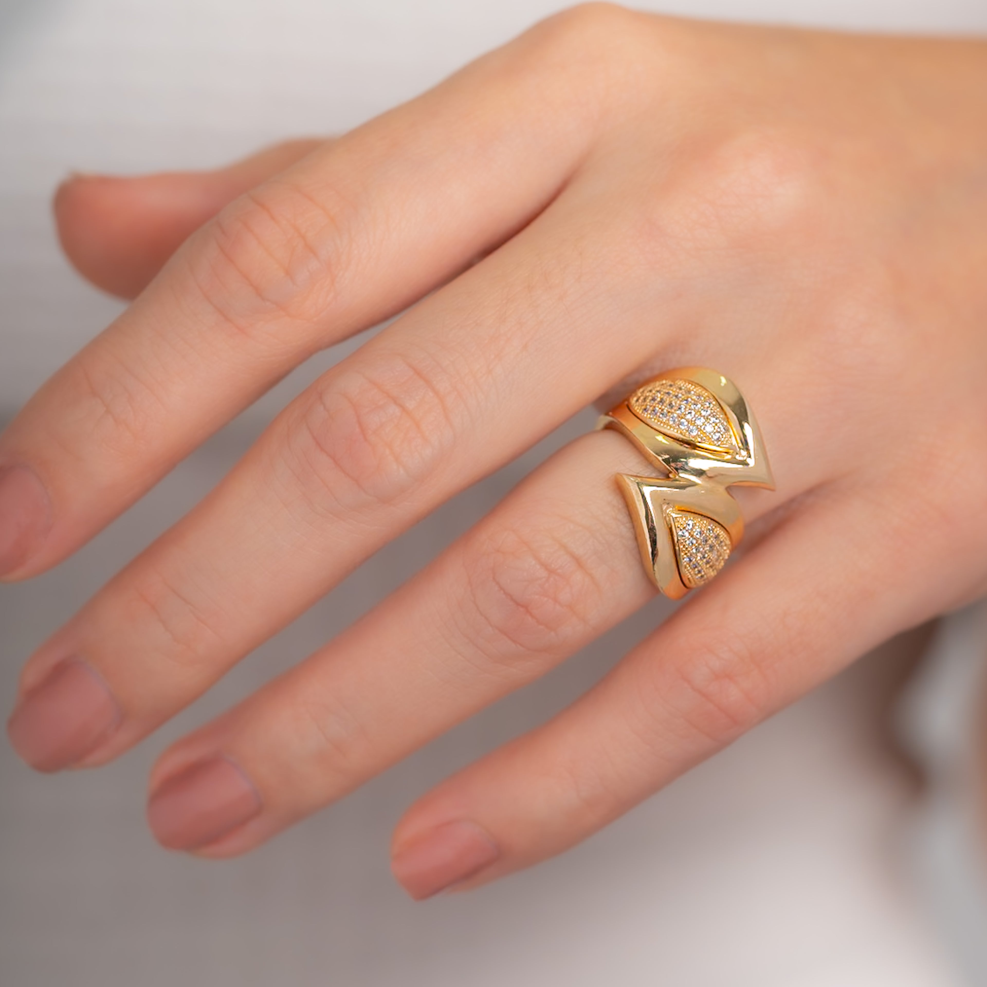 Anillo Lirio talla 6