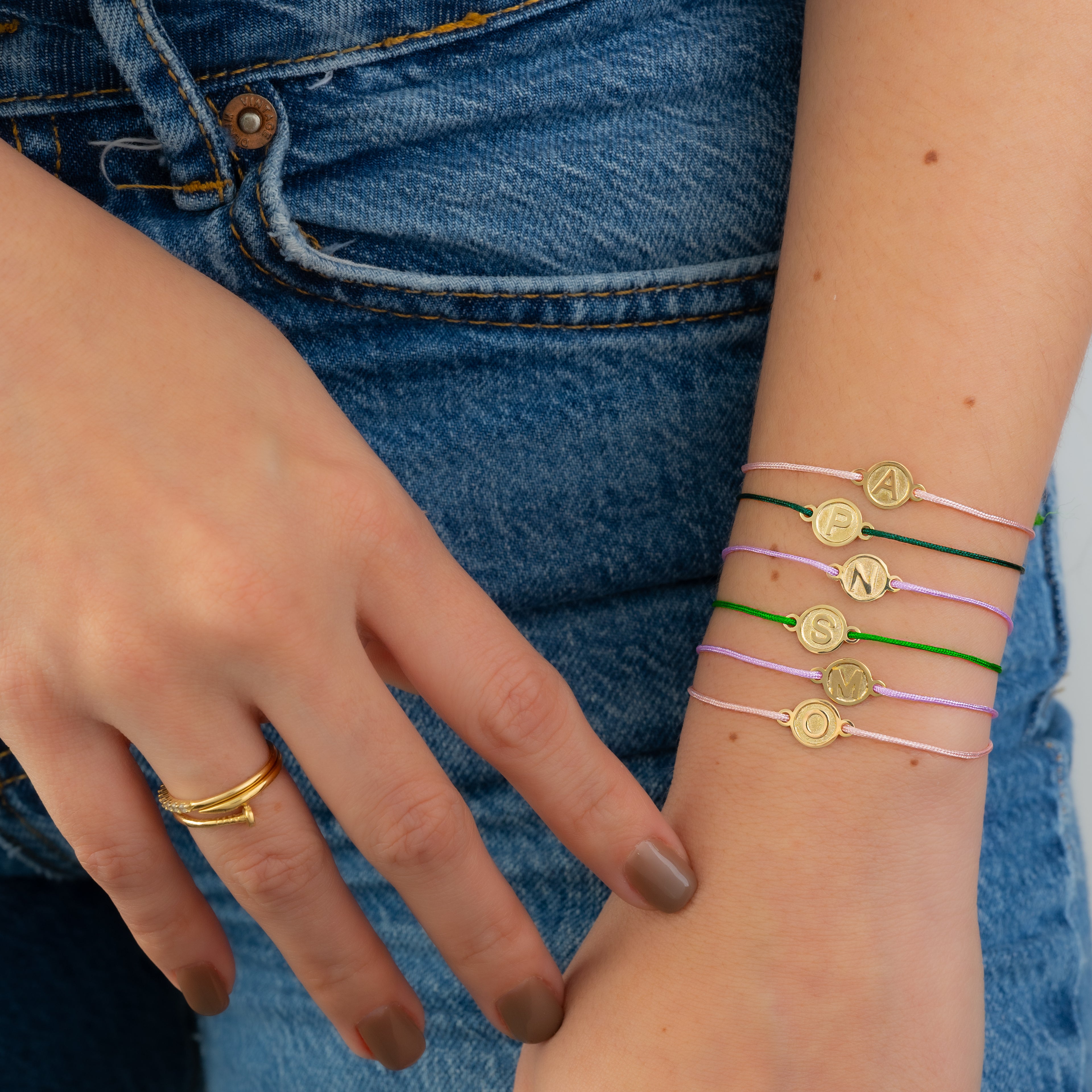 Pulsera Tejida+Dije Letra