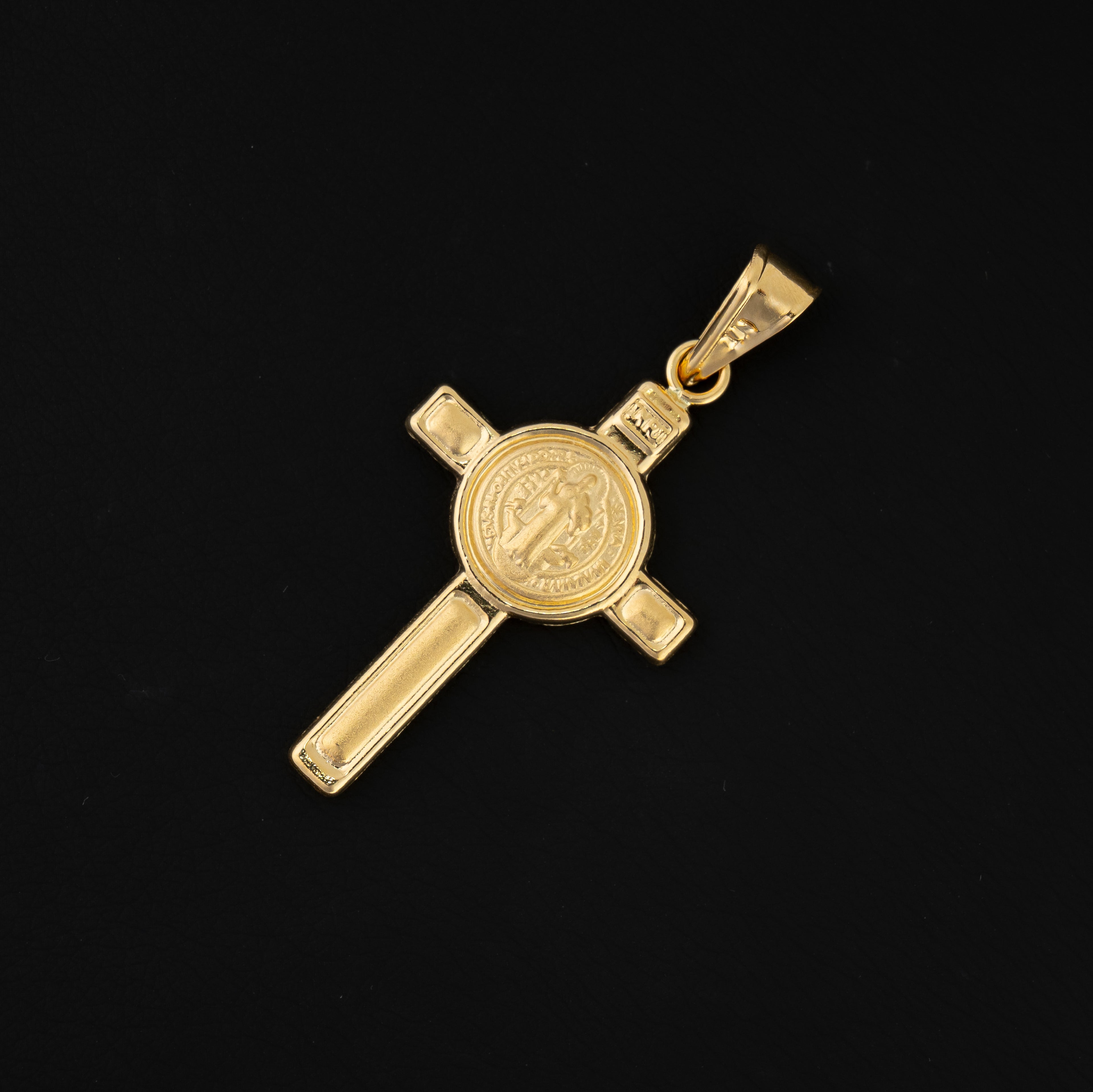 Dije Cruz San Benito 4.7cm