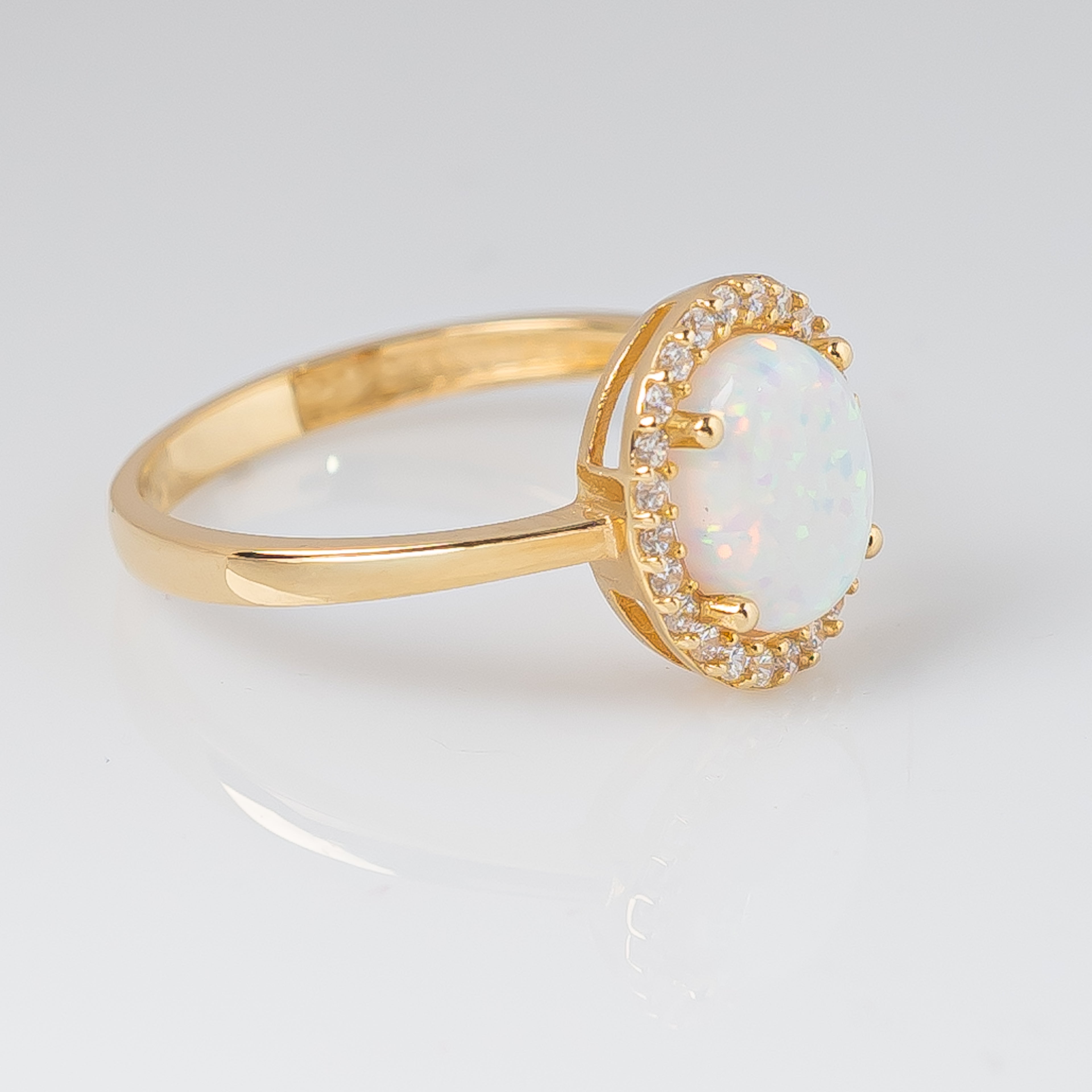 Anillo Opalo Oval Talla 7 1/2