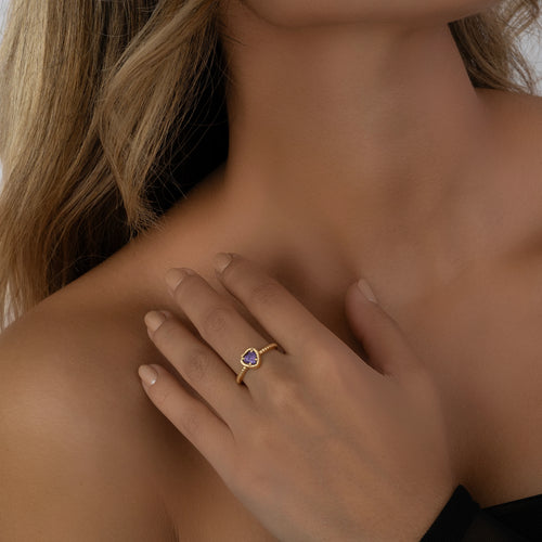 Anillo Corazon Morado Talla 6 3/4