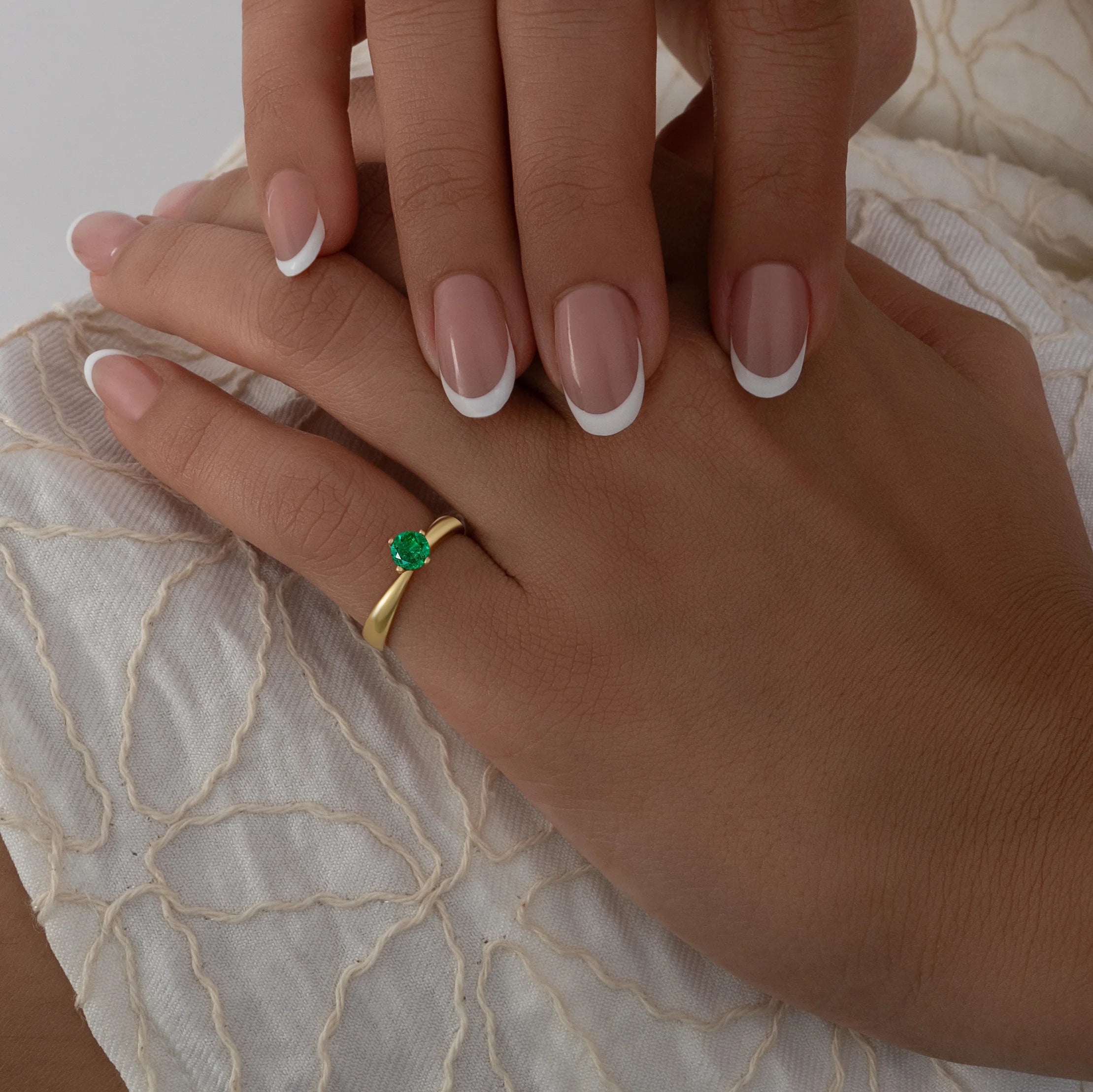 Anillo Esmeralda