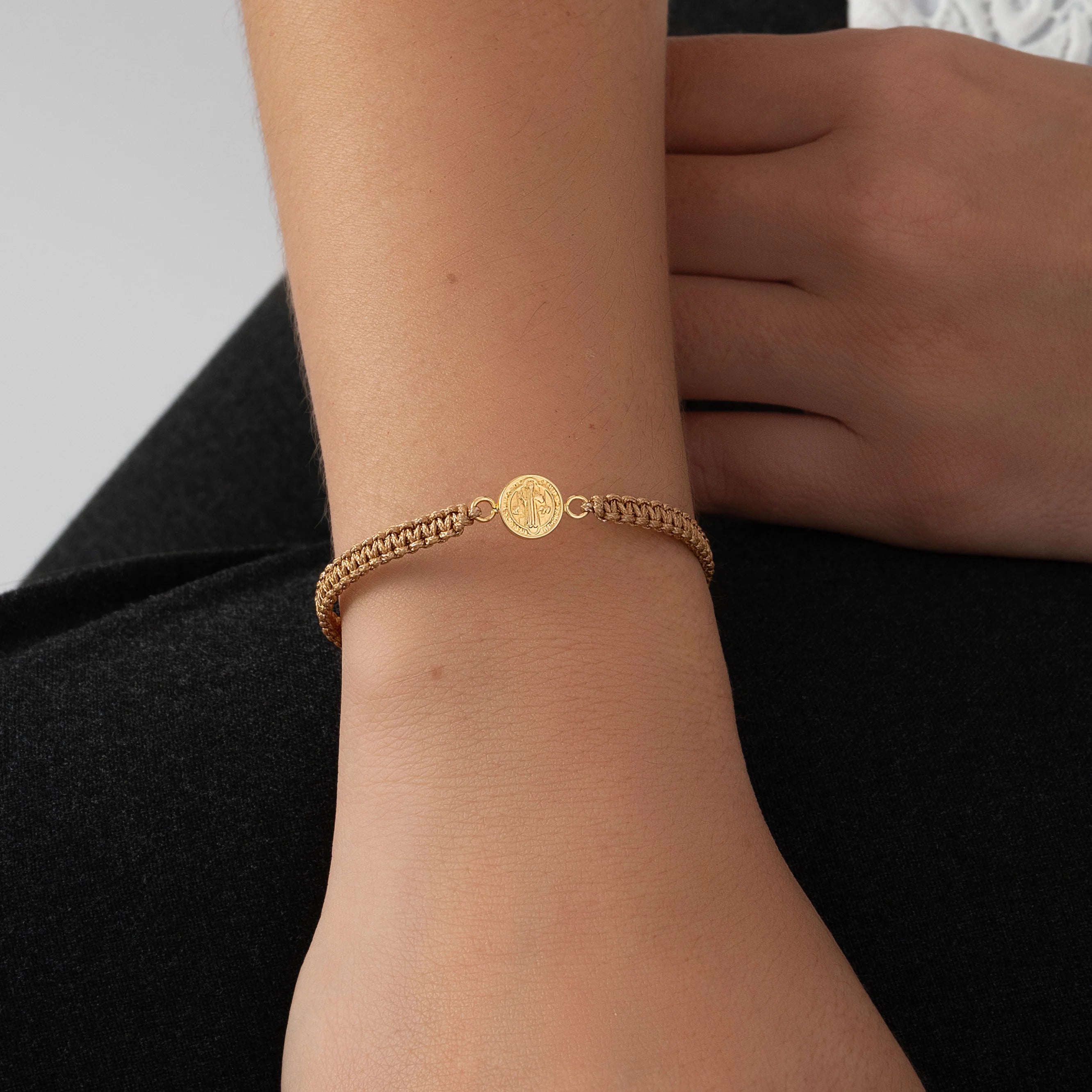 Pulsera Tejida San Benito