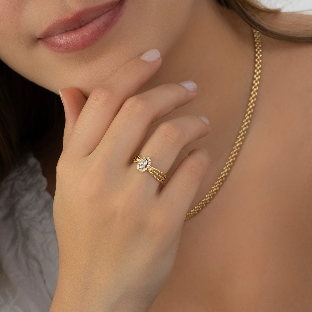 Anillo Oval Talla 7 1/4