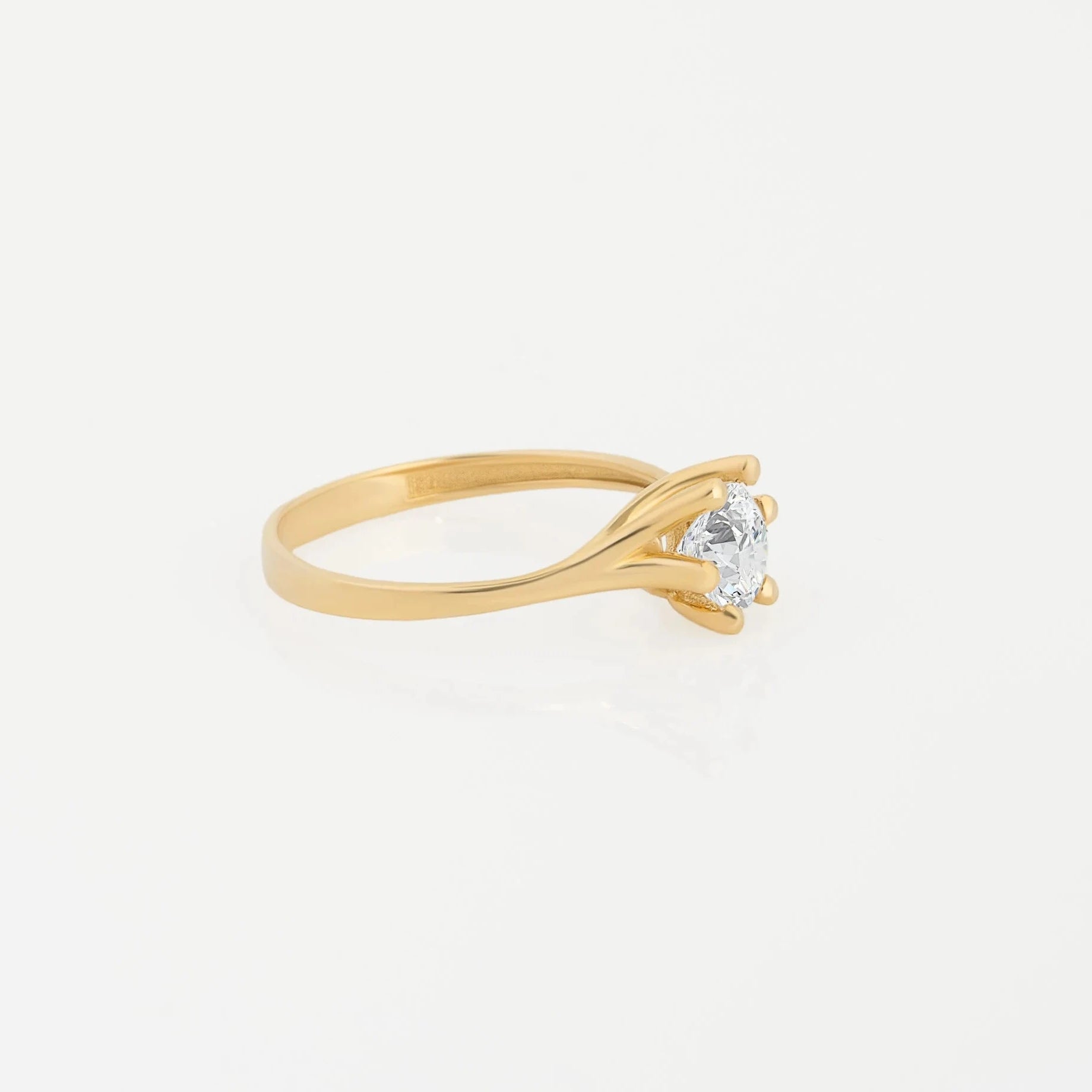 Anillo Solitario Twist 0.66ct