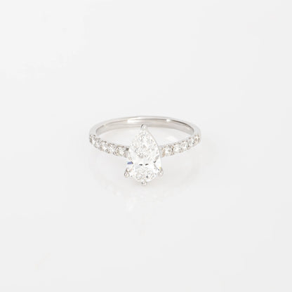 Anillo Diamantes Lab. Pera