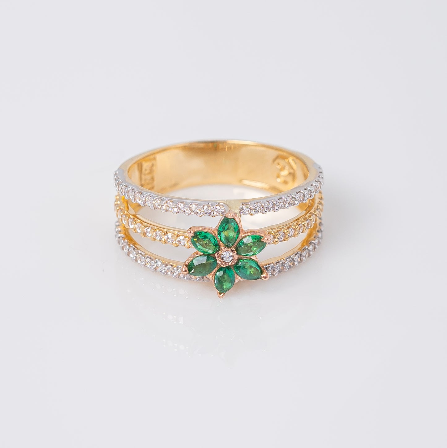 Anillo Flor Verde Talla 6 1/2