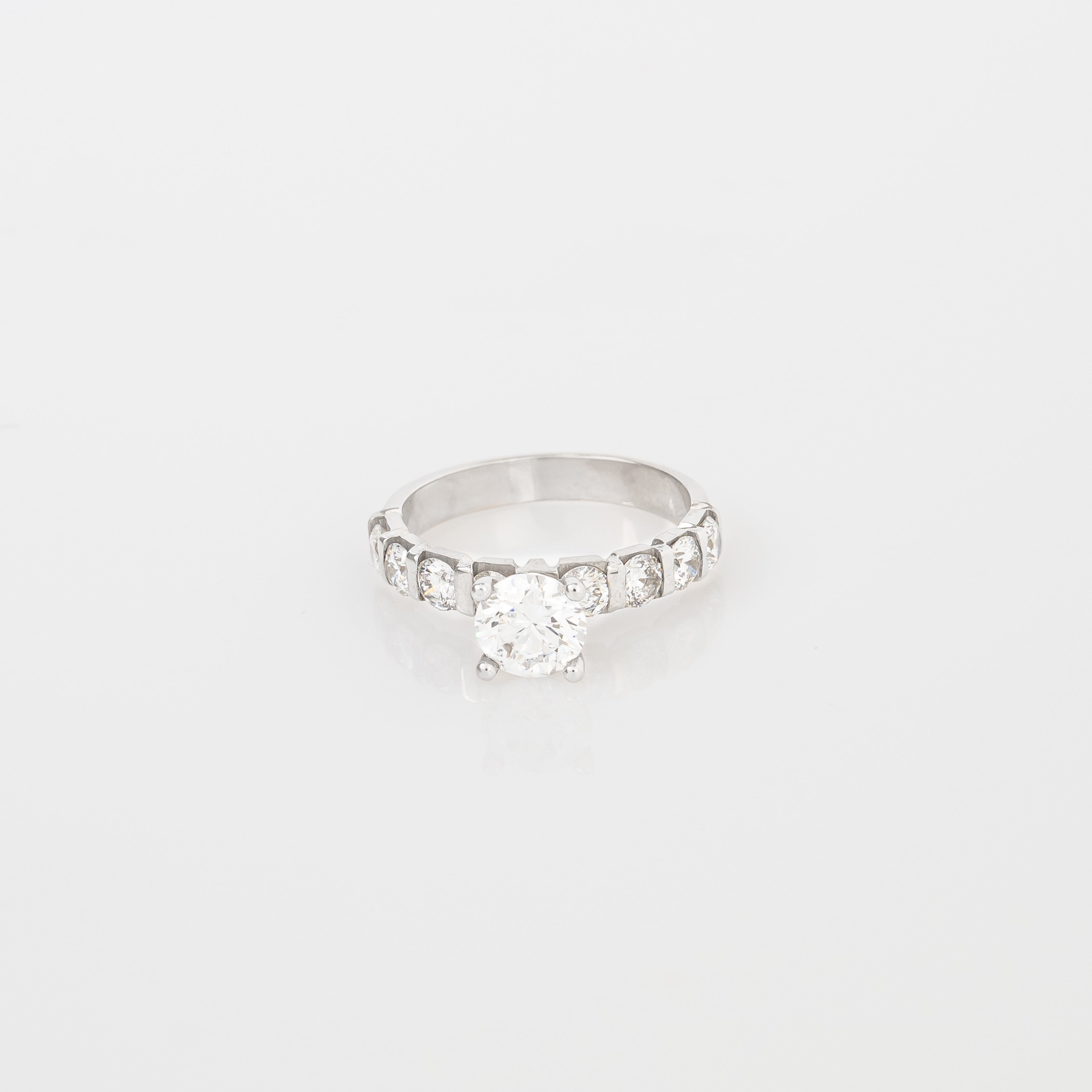 Anillo Diamantes Lab. Redondo