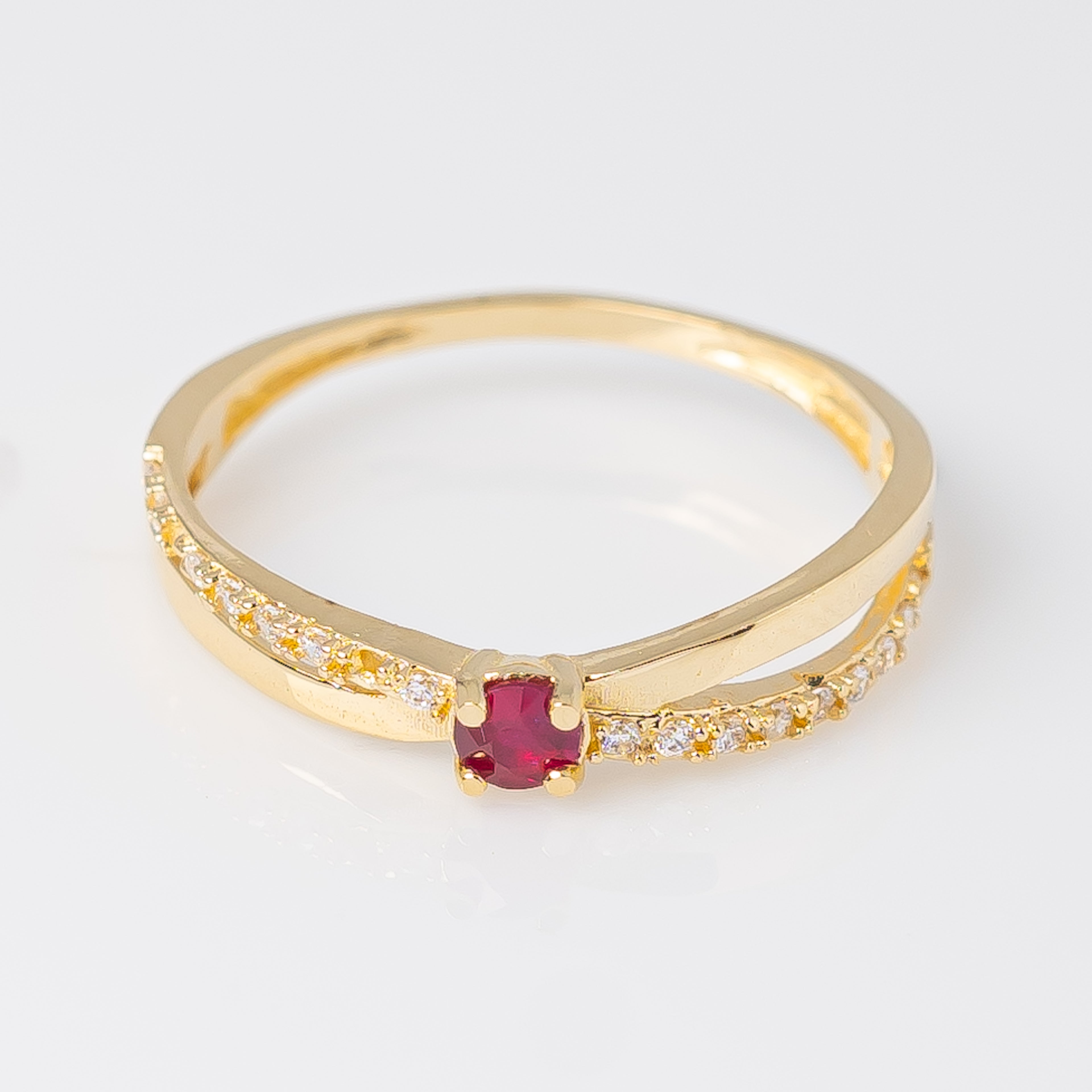 Anillo Rubí Talla 7 1/2