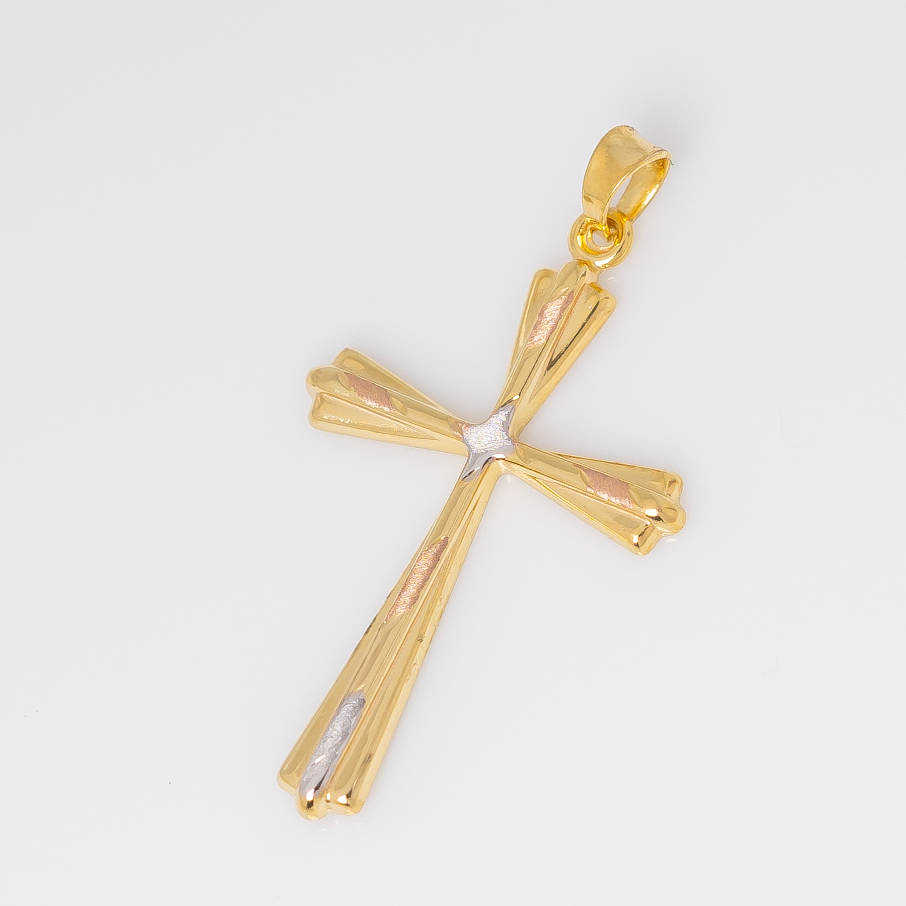 Dije Cruz Tres Oros 3.4cm