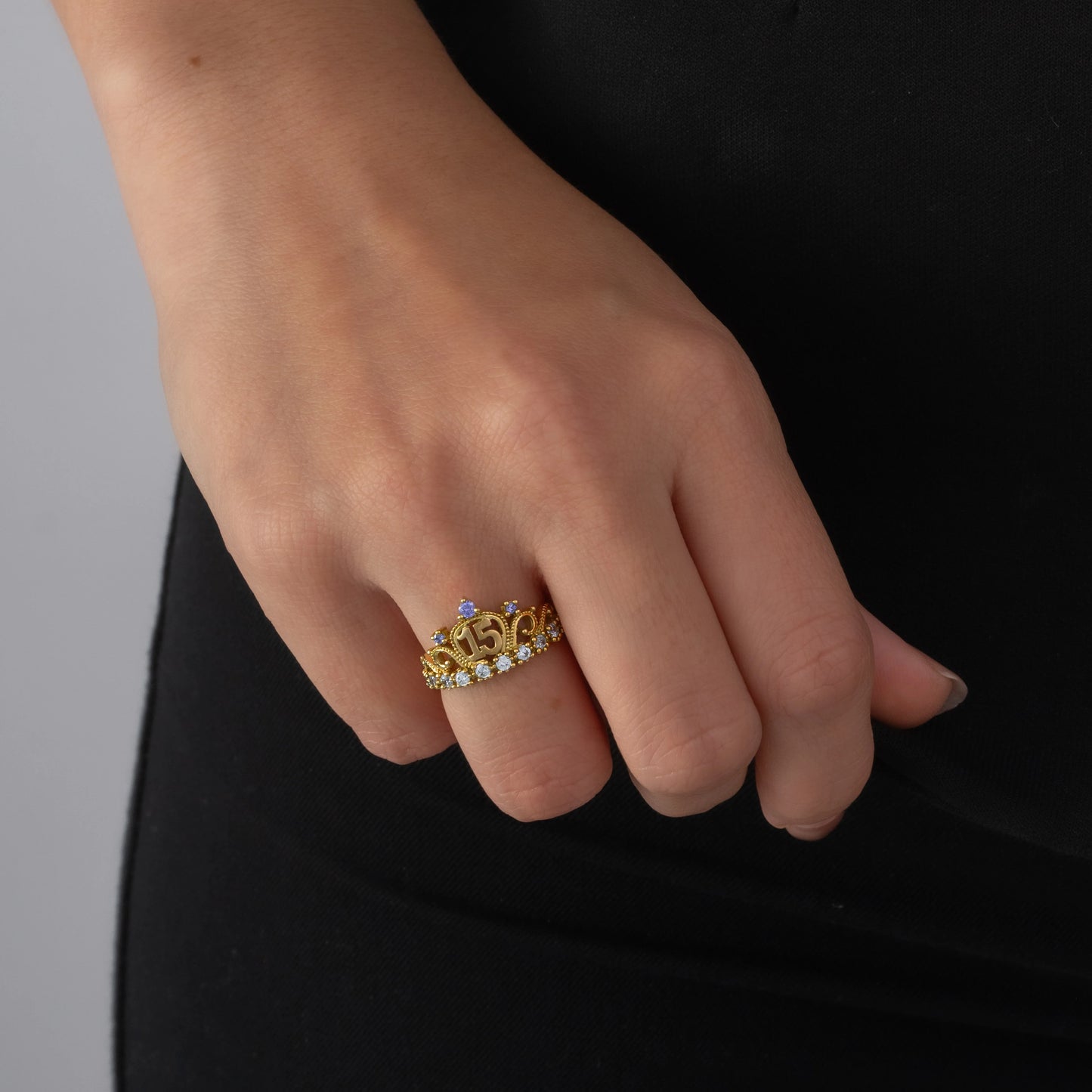 Anillo Quince Corona Talla 5 1/4