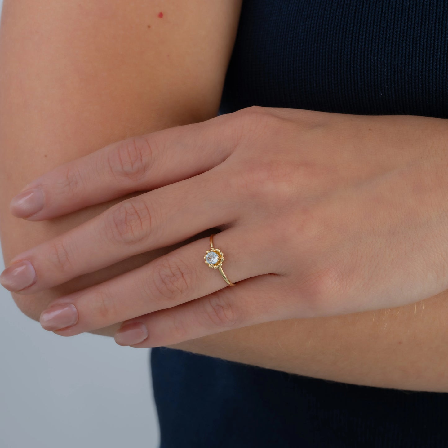 Anillo Flor Talla 6 1/2