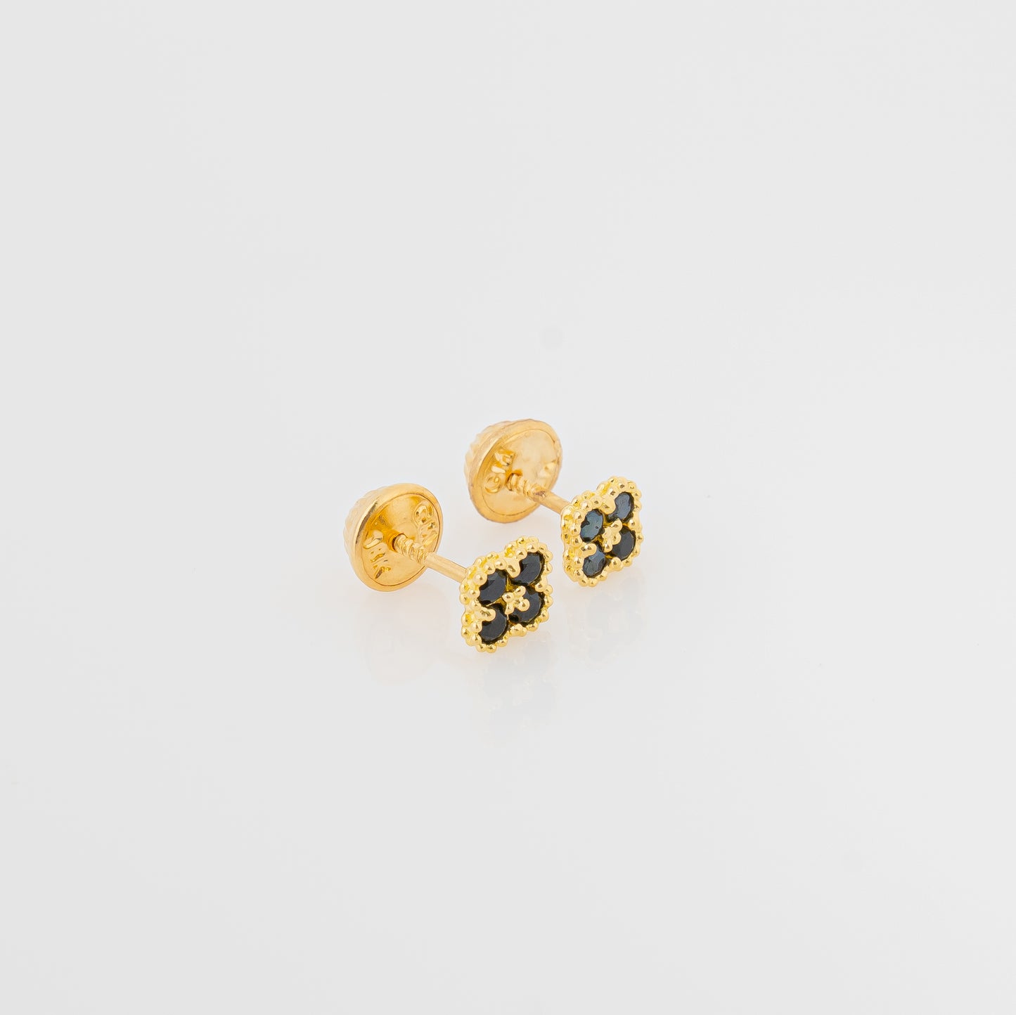 Topos Trébol Negro  5.6mm