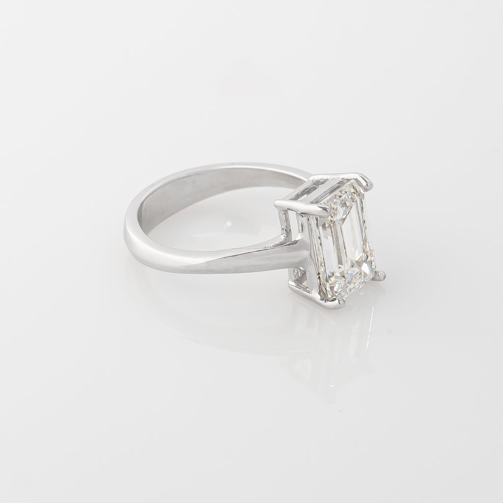 Anillo Diamante corte Esmeralda Lab 3.0ct