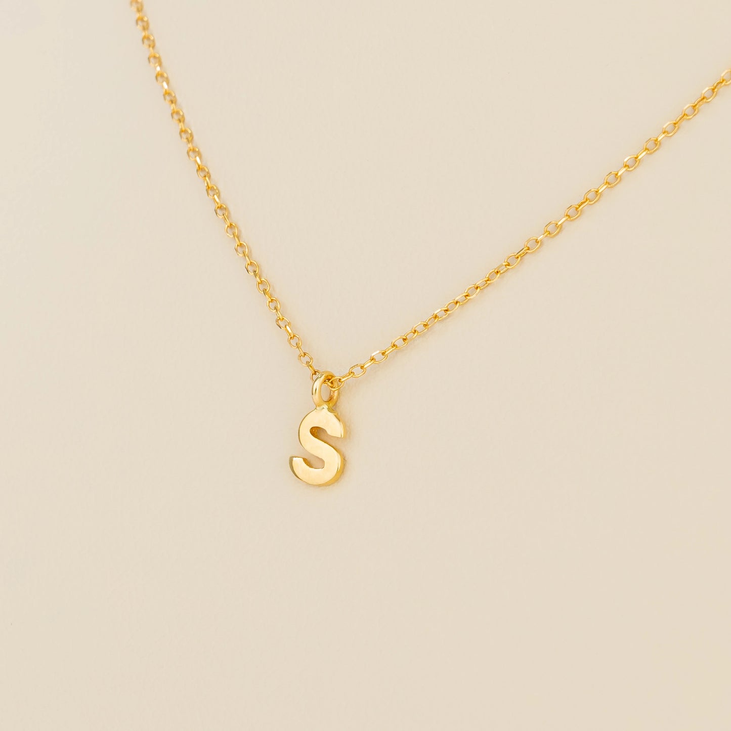 Cadena  & Letra S