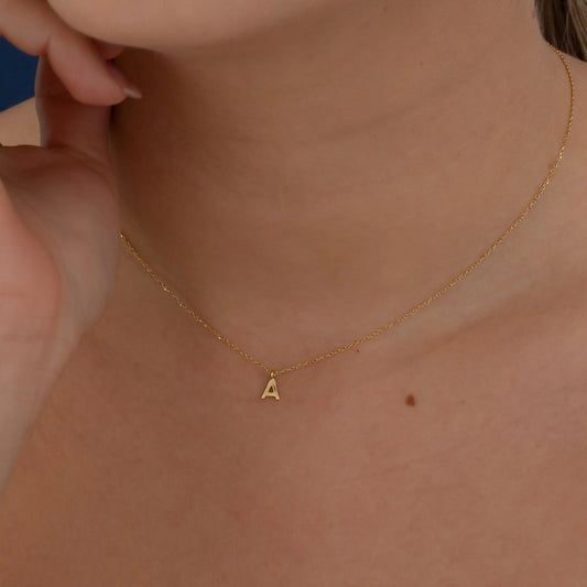 Cadena  & Letra A