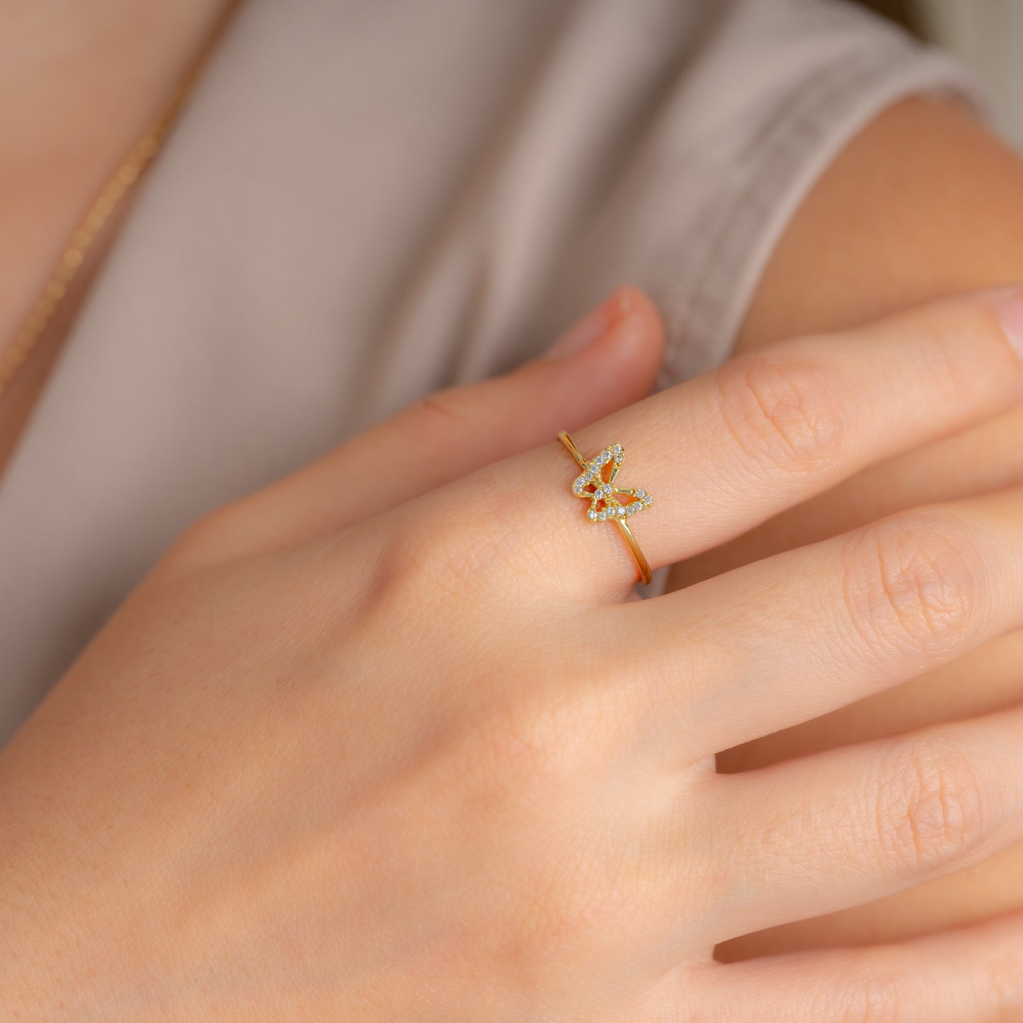 Anillo Mariposa Blanca Talla 7 1/4