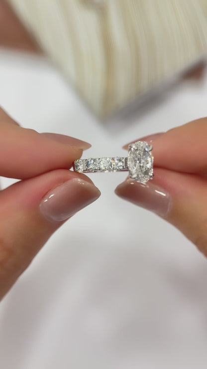 Anillo Diamantes Lab. Oval